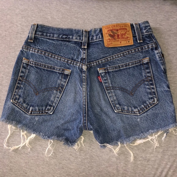 LEVI’S | Distressed Jean Shorts Size 26 - Picture 9 of 9